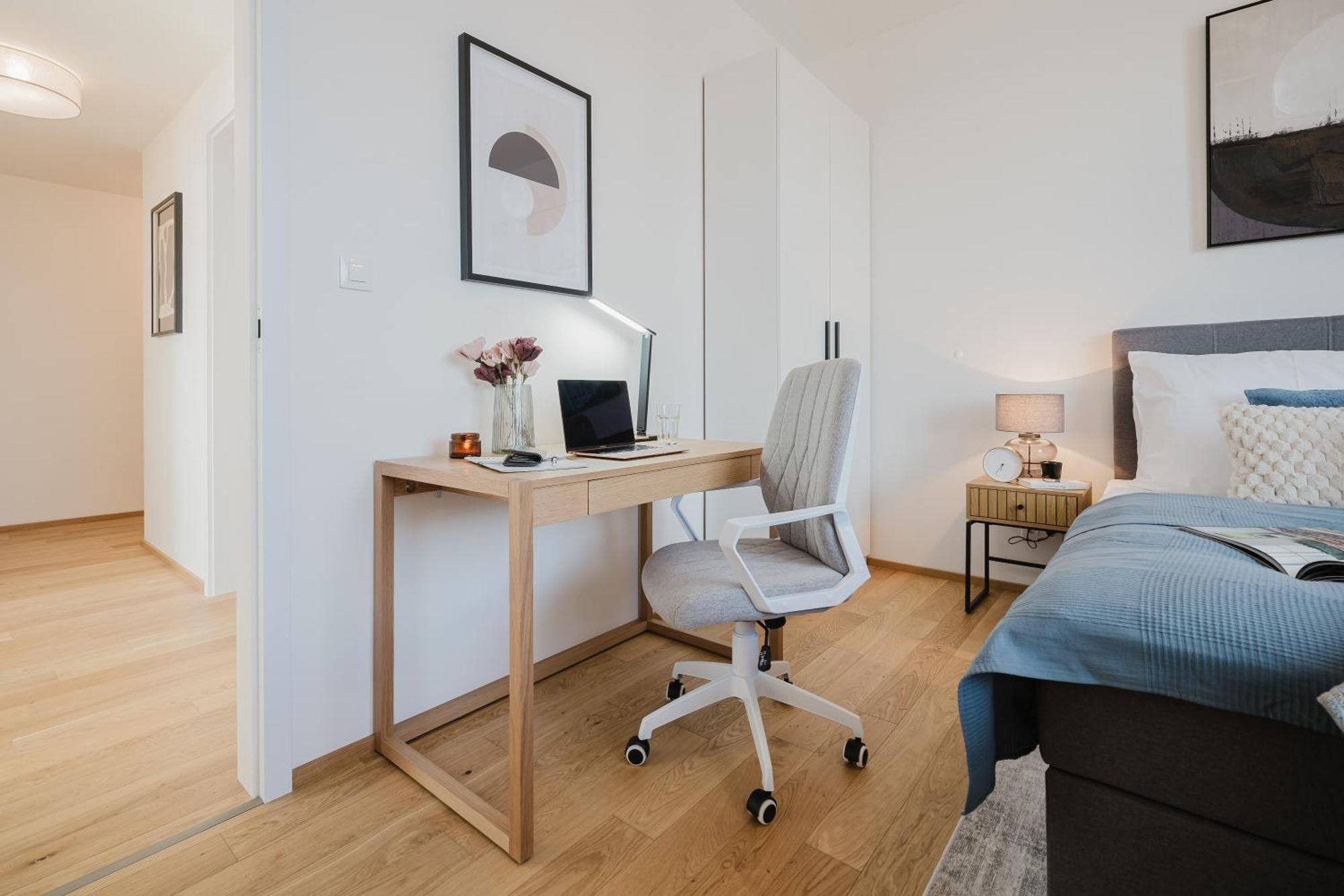 Days - With Garage And Balcony In Smichov * Prag